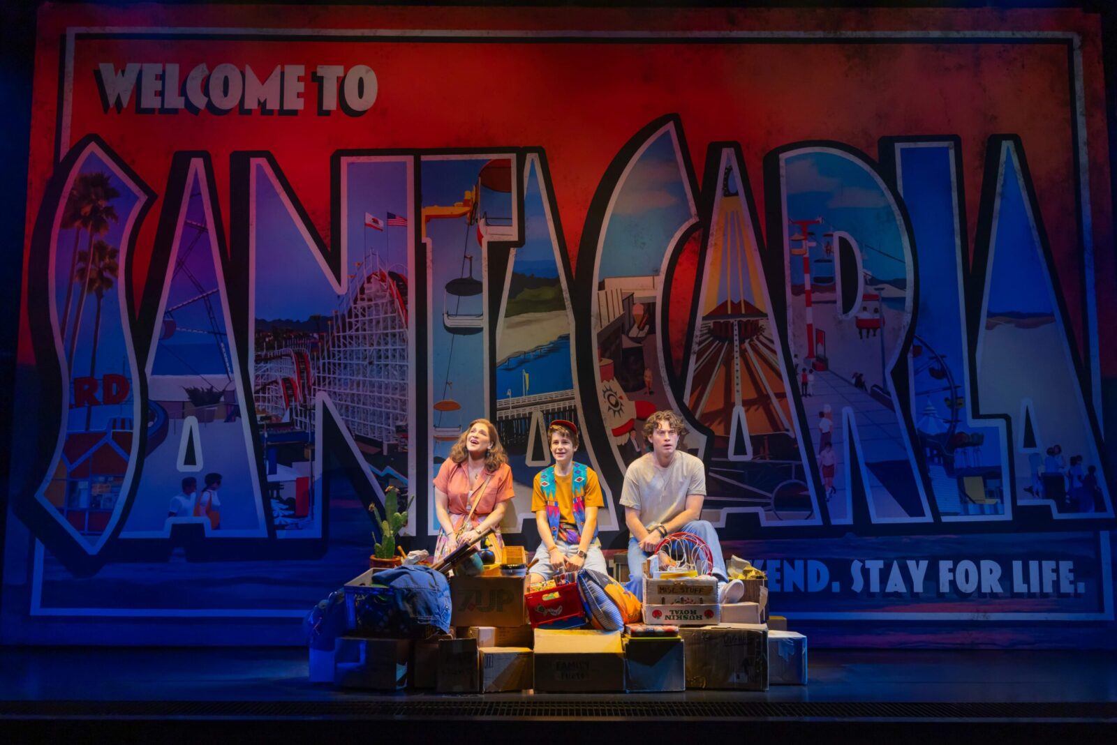 Shoshana Bean (Lucy), Benjamin Pajak (Sam Emerson) LJ Benet (Michael Emerson) © Matthew Murphy